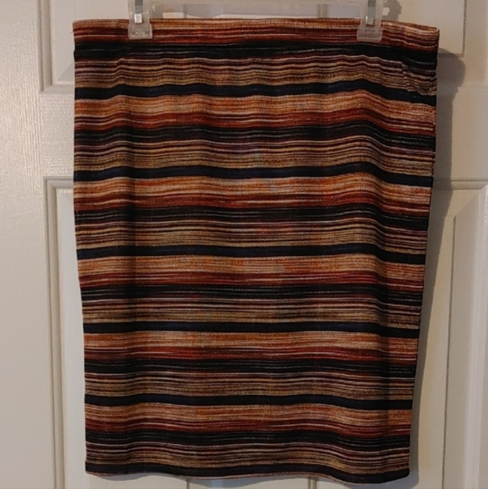 2 Skirts 1 Price. Both Measure 33-35" Waist. Metallic Stripe & Brown Snake Print - Picture 12 of 14